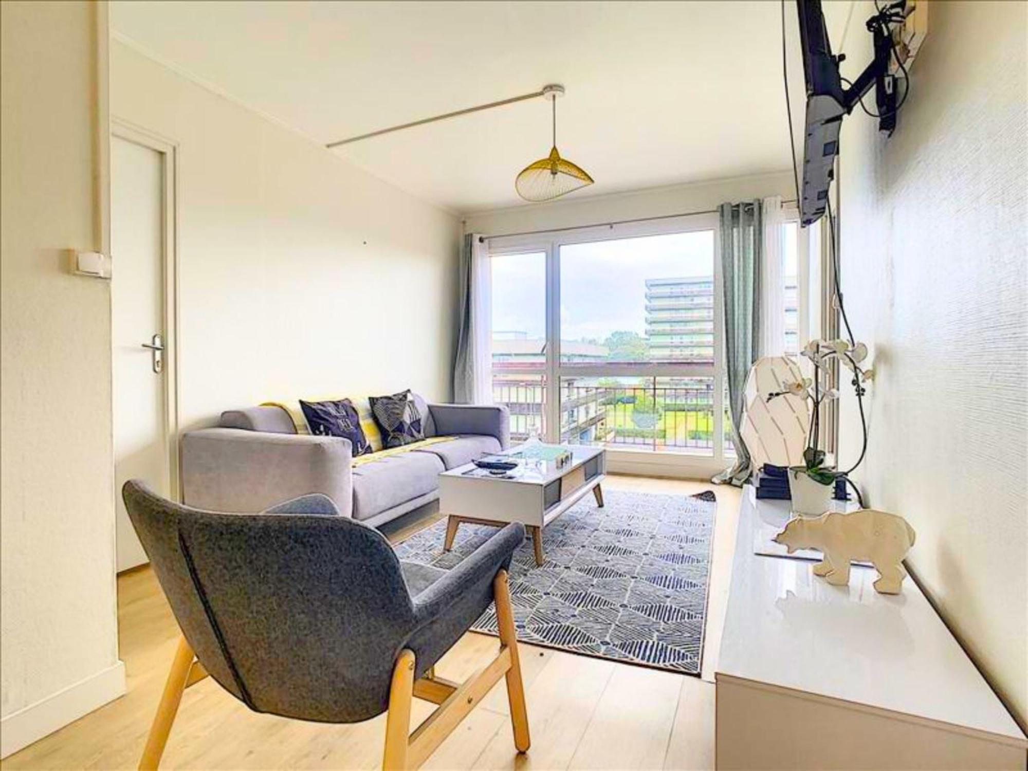 Ideal Groupe - Grands Espaces - 4 Chambres - Parking Gratuit - Proche Centre, Gare & Transports - Wifi - Offre Special De Reduction Jusqu'A -50 Ле-Ман Экстерьер фото